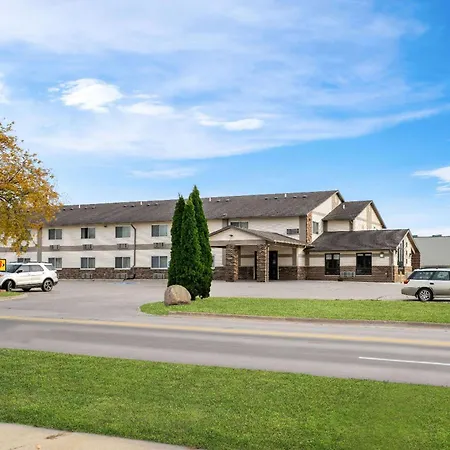 Super 8 By Wyndham Waverly Hotel
